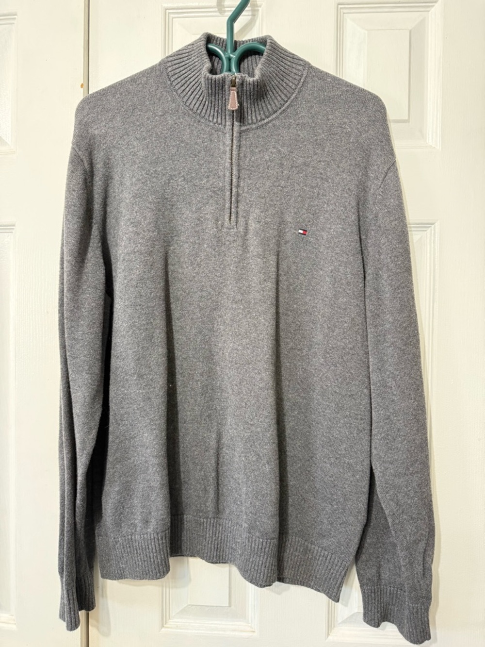 Tommy Hilfiger Men's Light Gray Half-Zip Mock Neck Sweater